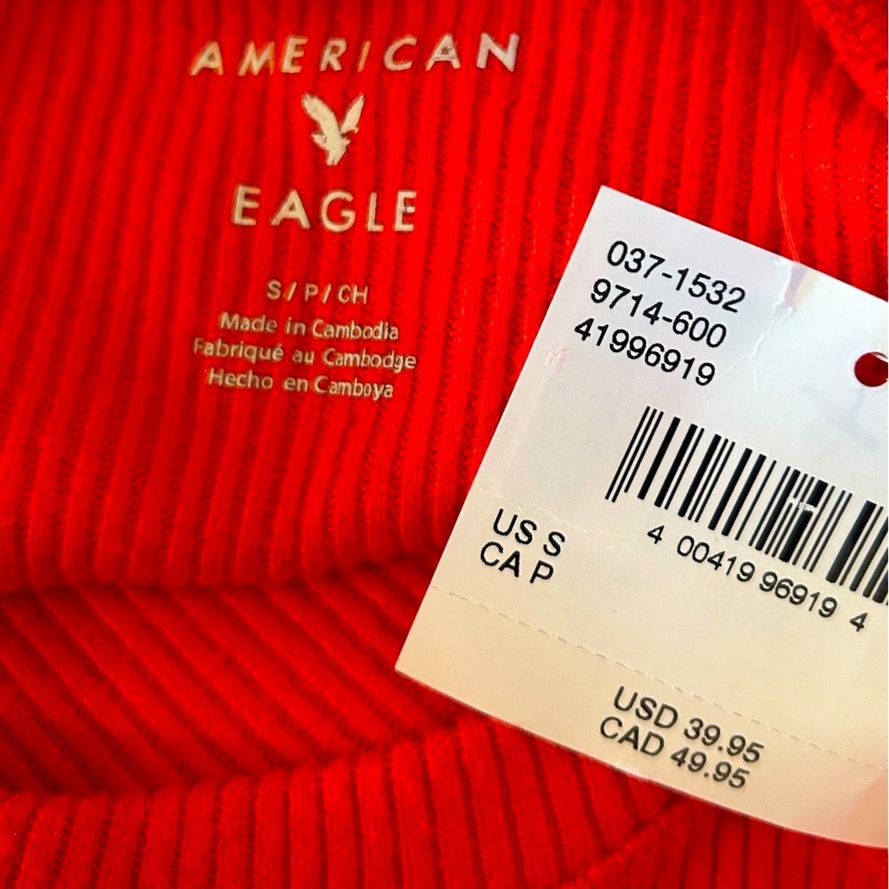 American Eagle Super Soft Crew Neck Sweater - Size Small Red NWT - Picture 4 of 5